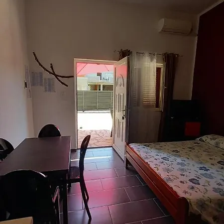 Christine Studio Apartman Bibinje