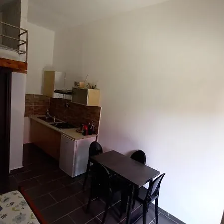 Apartment Christine Studio Apartman *